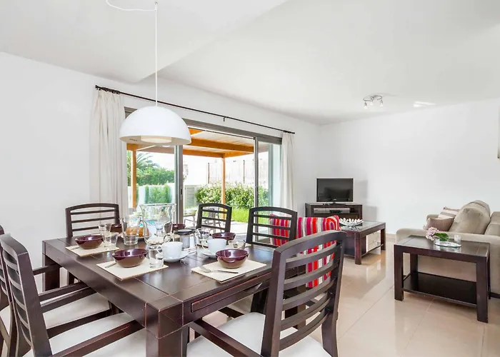 Melody Cala'N Bosch (Menorca)