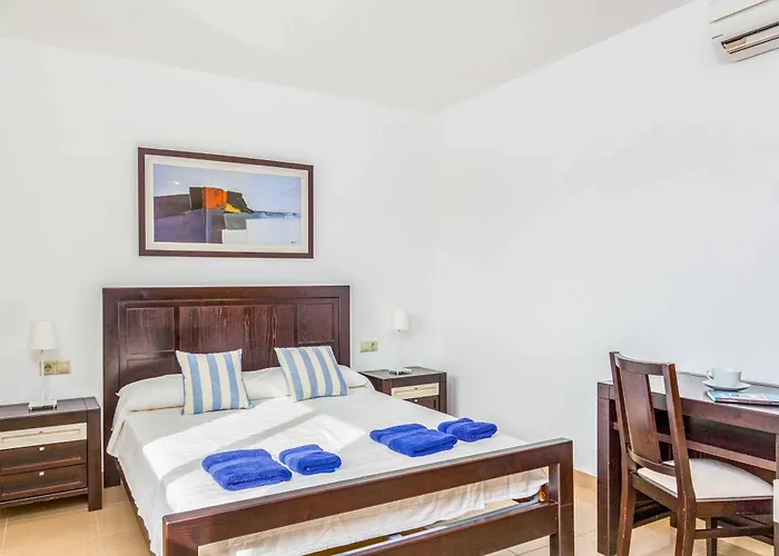 Melody * Cala'N Bosch (Menorca)